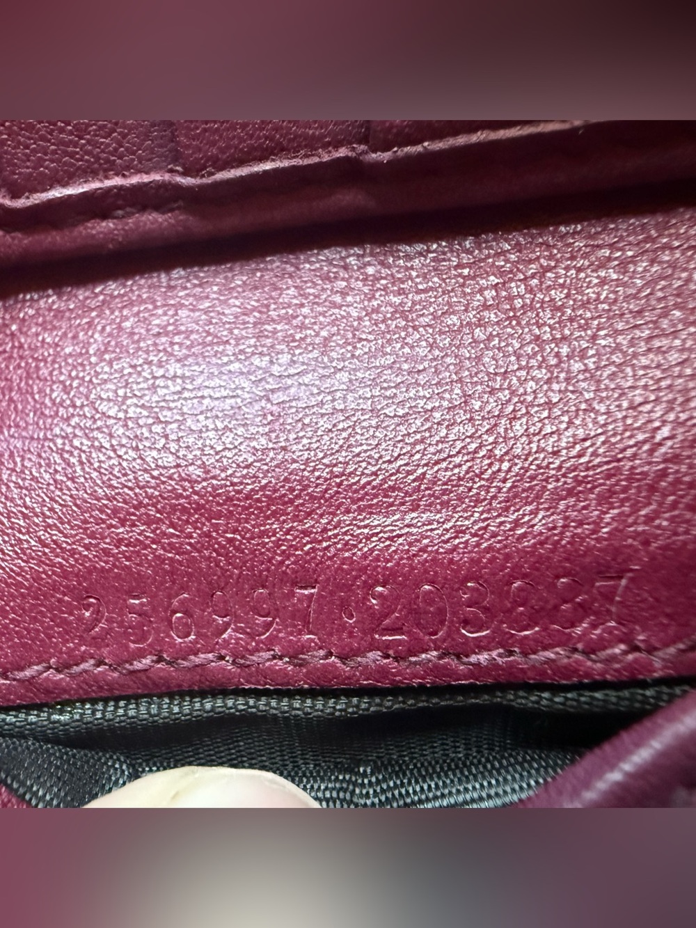 Gucci GG Canvas Compact Wallet in Beige and Plum - Picture 9 of 9